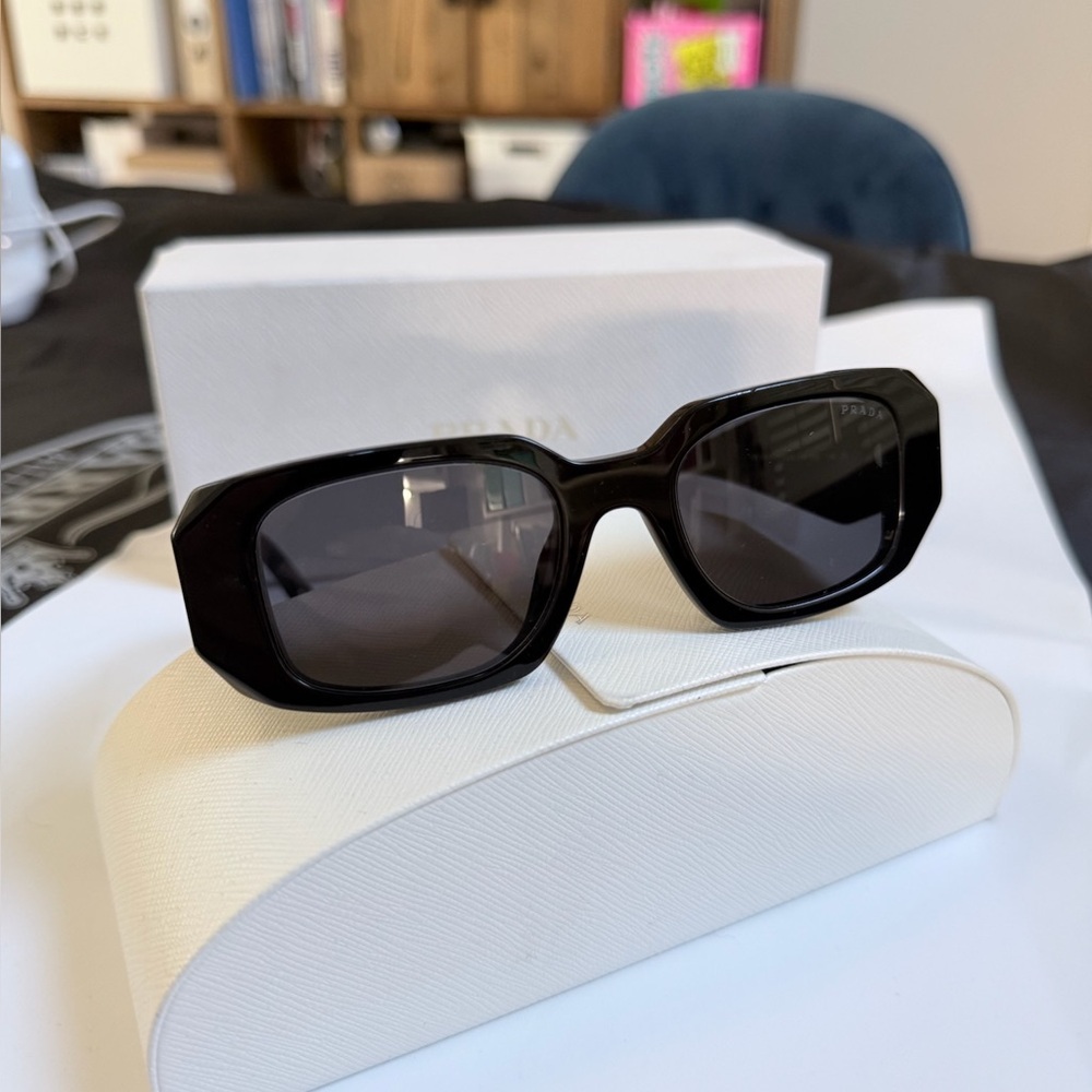PRADA black frame Sunglasses Model: SPR17W-F 1AB-5S0 - Picture 3 of 11